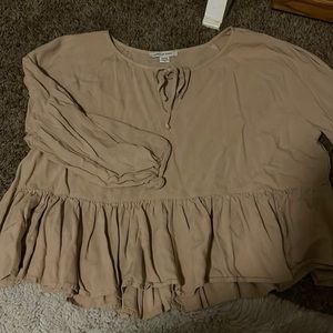 To much clothes needing to sell some